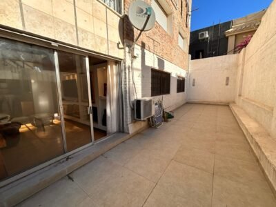 VENTA Acepta Banco/2 Dorm+Esc/2 Baños/Gge/Doble Patio/110m2/Bvr España y Luis de la Torre