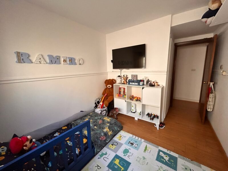 VENTA Acepta Banco/2 Dorm+Esc/2 Baños/Gge/Doble Patio/110m2/Bvr España y Luis de la Torre