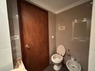VENTA Acepta Banco/2 Dorm+Esc/2 Baños/Gge/Doble Patio/110m2/Bvr España y Luis de la Torre