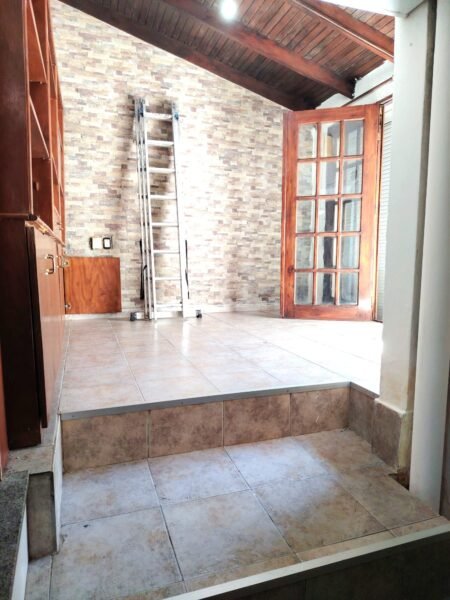 Duplex/80m2/2 Dorm+esc/entrepiso/patio/parrillero/La Comercial