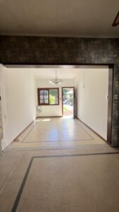 Se vende casa en Carrasco sobre Máximo Tajes, 362m2, 3 dormitorios, barbacoa, garage, a pasos de Colegio British