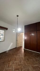 Se vende casa en Carrasco sobre Máximo Tajes, 362m2, 3 dormitorios, barbacoa, garage, a pasos de Colegio British