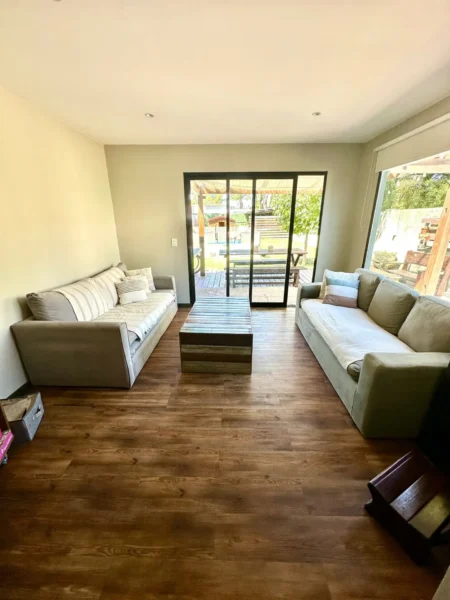 Gran Casa en Venta! 3 dorm/2 baños/2 cocheras/350m2/Piscina/deck/Parque Carrasco