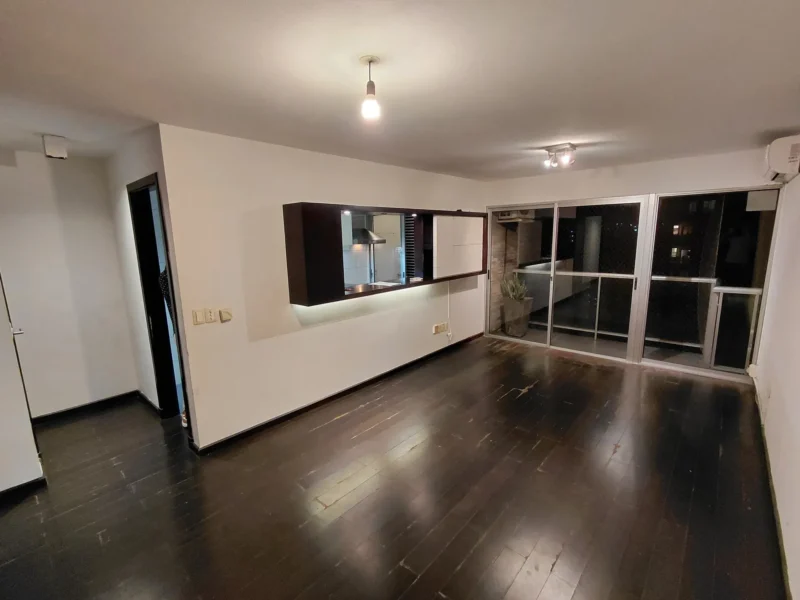 Frente/Piso 8/53m2/2 dorm/2 baños/2 garajes/Punta Carretas