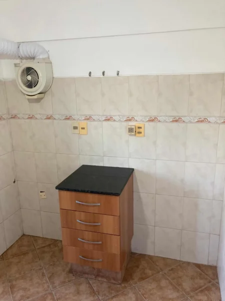 Apto en Venta, sobre Alejandro Gallinal en la zona de Malvin Norte.