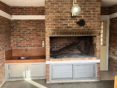 Alquiler de gran casa/310m2/4 dorm/3 baños/barbacoa/3 cocheras/Malvin