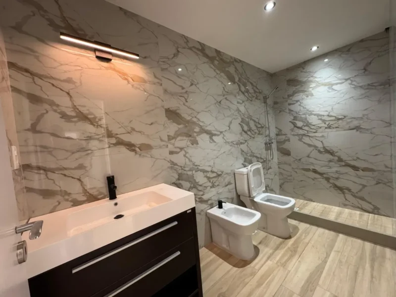 Gran Casa en Cumbres de Carrasco/1000m2/3 dorm/2 baños/Cocherax2/Piscina