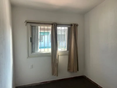 Casa en Alquiler FAMILIA O EMPRESA/Zona de Colegios/Fondo/Barbacoa/Apto Indepte.