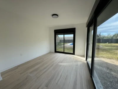 Gran Casa en Cumbres de Carrasco/1000m2/3 dorm/2 baños/Cocherax2/Piscina