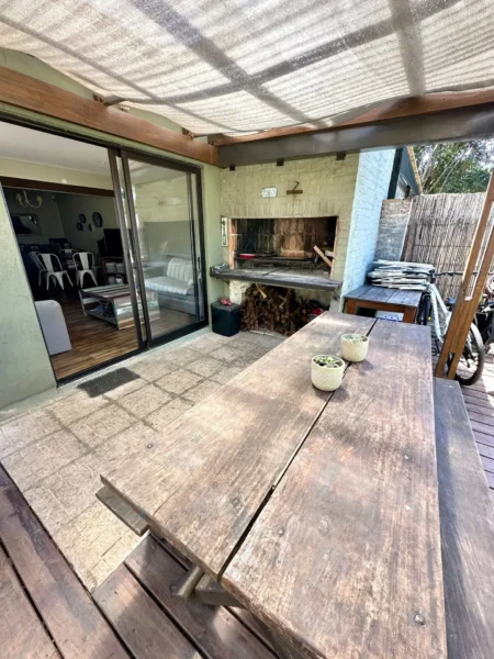 Gran Casa en Venta! 3 dorm/2 baños/2 cocheras/350m2/Piscina/deck/Parque Carrasco