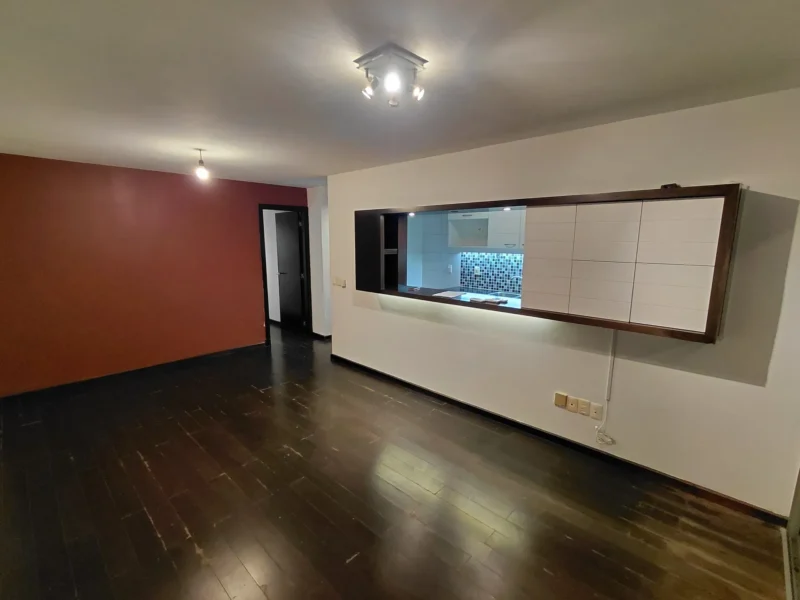 Frente/Piso 8/53m2/2 dorm/2 baños/2 garajes/Punta Carretas