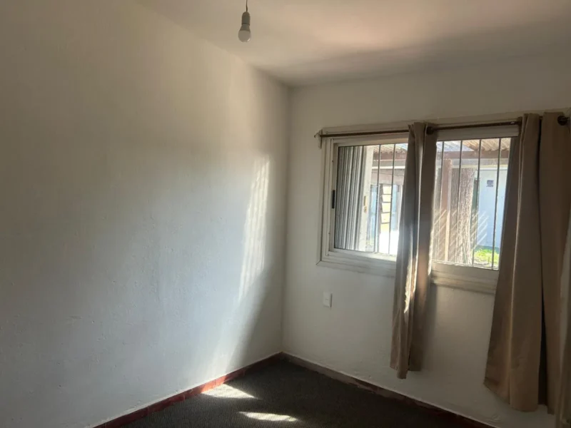 Casa en Alquiler FAMILIA O EMPRESA/Zona de Colegios/Fondo/Barbacoa/Apto Indepte.