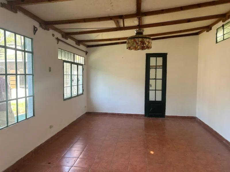 Casa en Alquiler FAMILIA O EMPRESA/Zona de Colegios/Fondo/Barbacoa/Apto Indepte.