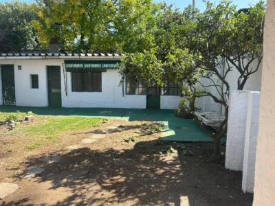 Casa en Alquiler FAMILIA O EMPRESA/Zona de Colegios/Fondo/Barbacoa/Apto Indepte.
