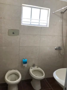 Comoda Casa En Alquiler/2 Dormitorios/Balcon/Buceo