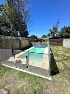 Gran Casa en Venta! 3 dorm/2 baños/2 cocheras/350m2/Piscina/deck/Parque Carrasco