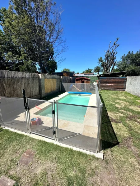 Gran Casa en Venta! 3 dorm/2 baños/2 cocheras/350m2/Piscina/deck/Parque Carrasco