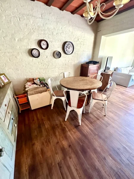 Gran Casa en Venta! 3 dorm/2 baños/2 cocheras/350m2/Piscina/deck/Parque Carrasco