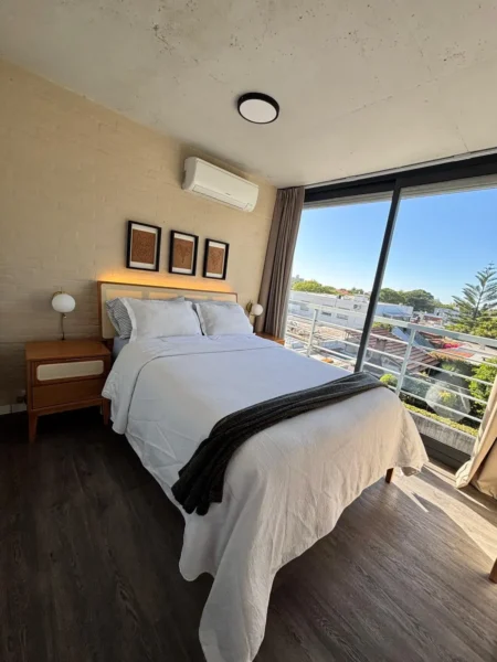 Gran Apto de 1 dorm/ balcon/cochera/54m2/amenities/ Malvin Sur