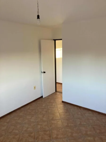 Apto en Venta, sobre Alejandro Gallinal en la zona de Malvin Norte.