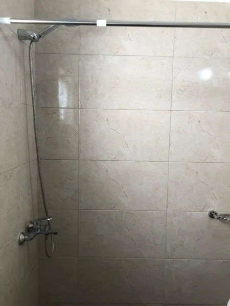 Comoda Casa En Alquiler/2 Dormitorios/Balcon/Buceo