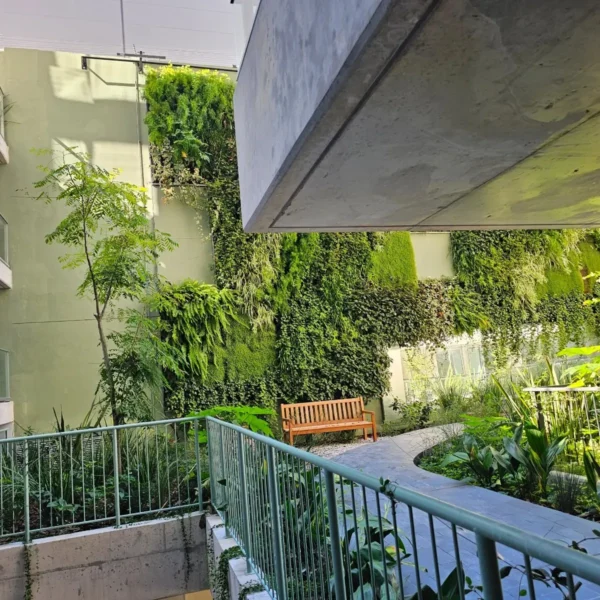 A Estrenar/2 Dormitorios Con Garaje/cordon