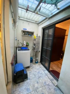 Venta Impecable Apartamento tipo Casa, 2 Dormitorios y 2 Patios en Centro