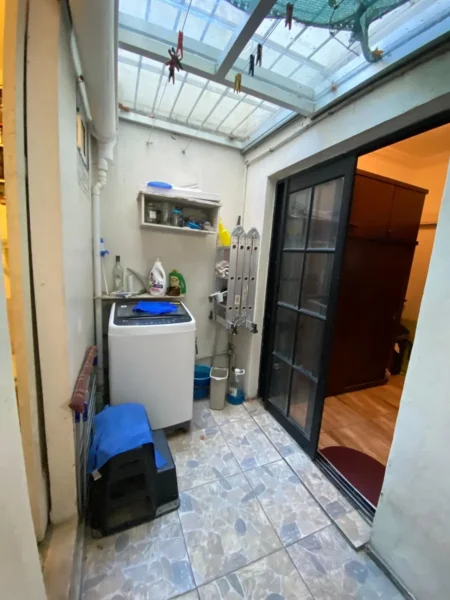 Venta Impecable Apartamento tipo Casa, 2 Dormitorios y 2 Patios en Centro