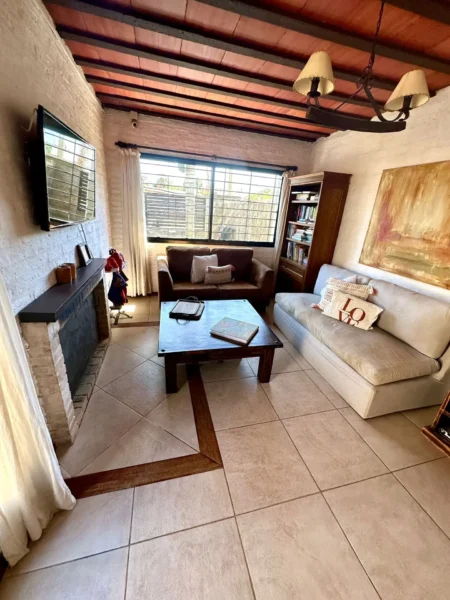 Gran Casa en Venta! 3 dorm/2 baños/2 cocheras/350m2/Piscina/deck/Parque Carrasco