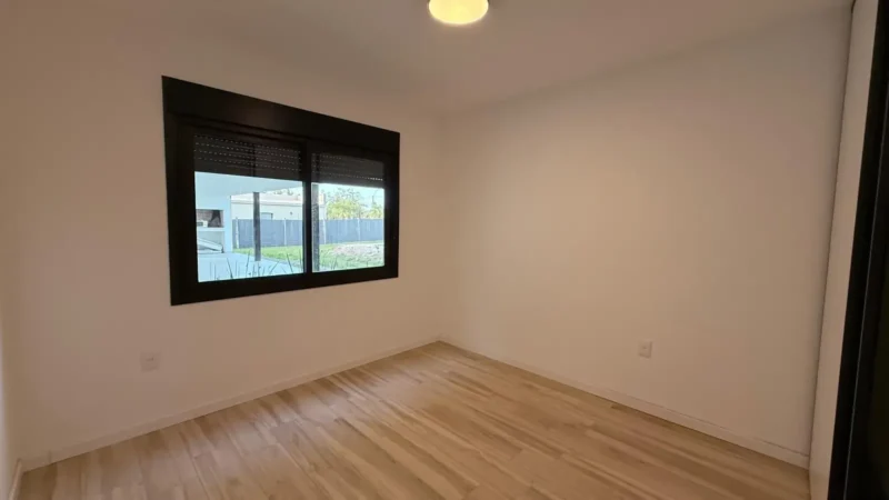 Gran Casa en Cumbres de Carrasco/1000m2/3 dorm/2 baños/Cocherax2/Piscina