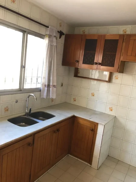 Alquiler de gran casa/310m2/4 dorm/3 baños/barbacoa/3 cocheras/Malvin
