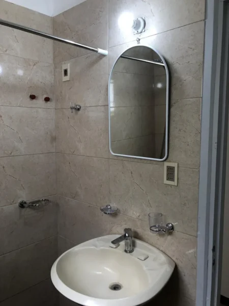 Comoda Casa En Alquiler/2 Dormitorios/Balcon/Buceo