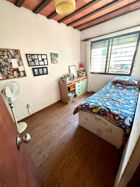 Gran Casa en Venta! 3 dorm/2 baños/2 cocheras/350m2/Piscina/deck/Parque Carrasco