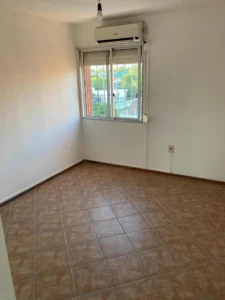 Apto en Venta, sobre Alejandro Gallinal en la zona de Malvin Norte.
