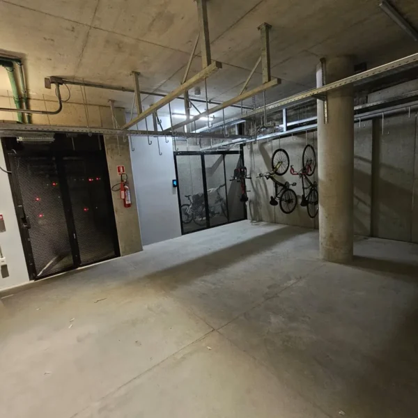 A Estrenar/2 Dormitorios Con Garaje/cordon