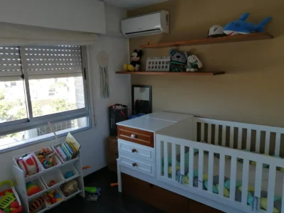 Frente/Piso 8/53m2/2 dorm/2 baños/2 garajes/Punta Carretas