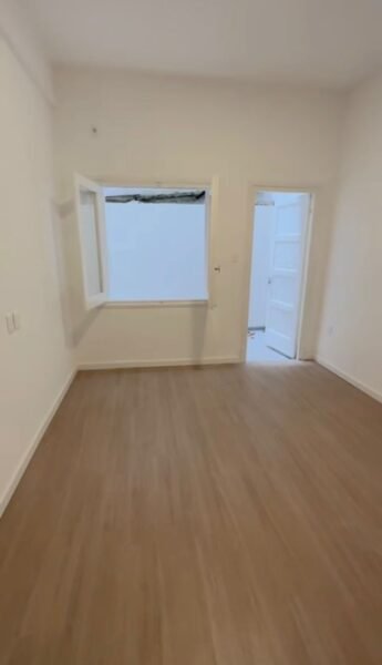 Venta de Divino Apto en Centro Sur, Totalmente Actualizado, Planta Baja, 2 Dormitorios, Patio