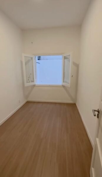 Venta de Divino Apto en Centro Sur, Totalmente Actualizado, Planta Baja, 2 Dormitorios, Patio