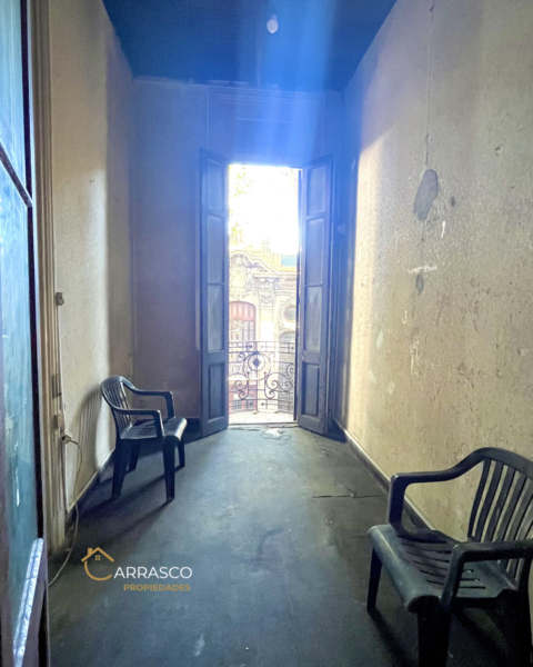 Venta Ph de altos en Cordón, 6 habitaciones, azotea transitable con parrillero