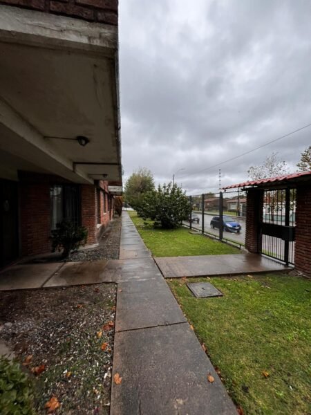 Venta/3dorm/2 baños/balcon/patio/Hipolito Yrigoyen,Malvin Norte