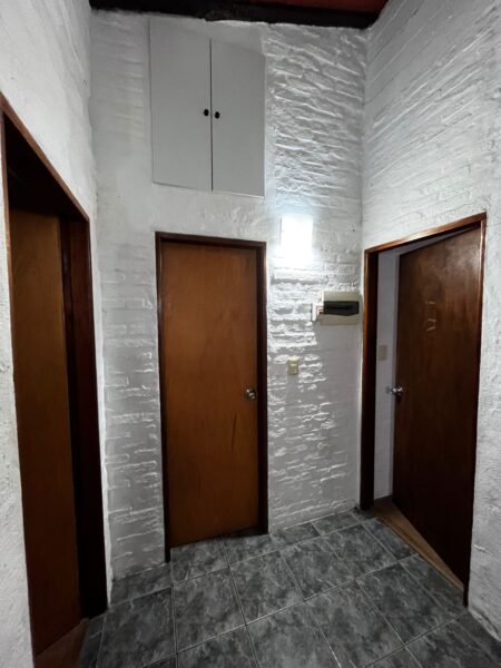 Venta/3dorm/2 baños/balcon/patio/Hipolito Yrigoyen,Malvin Norte
