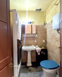Venta Ph de altos en Cordón, 6 habitaciones, azotea transitable con parrillero