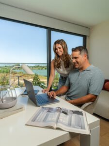 Venta de apartamento en Carrasco Boating sobre el Lago Calcagno, 1 dormitorio