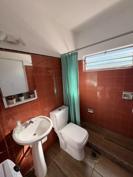 Gran Casa Duplex/221m2/Cochera/3dorm/2 baños/jardin&patio/Parque Batlle