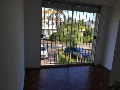 Gran Casa en Alquiler/150m2/cochera/Carrasco Sur