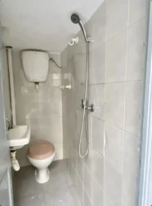 VENTA CON RENTA/45m2/2 dormitorios/sobre Av. Burgues, Atahualpa