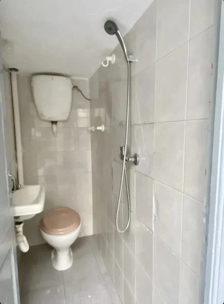 VENTA CON RENTA/45m2/2 dormitorios/sobre Av. Burgues, Atahualpa