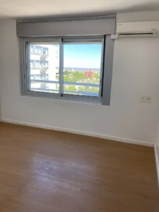Alquiler apartamento en Malvin Sur, 2 dormitorios, 2 baños, cochera fija, Bajos gastos comunes