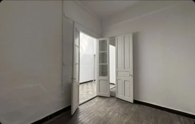 VENTA CON RENTA/45m2/2 dormitorios/sobre Av. Burgues, Atahualpa