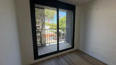 Alquila apartamento a estrenar de 1 dormitorio al frente con balcón – La Blanqueada